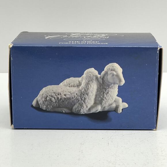 Avon Nativity Collectible The Sheep in White Bisque Porcelain Figurine 1983 - Picture 11 of 16